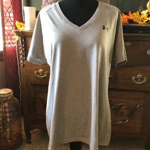 Under Armour  XL Heat Gear v-neck